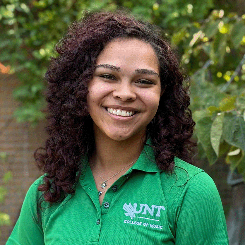 Aiyana Armstrong (Student Scholar)