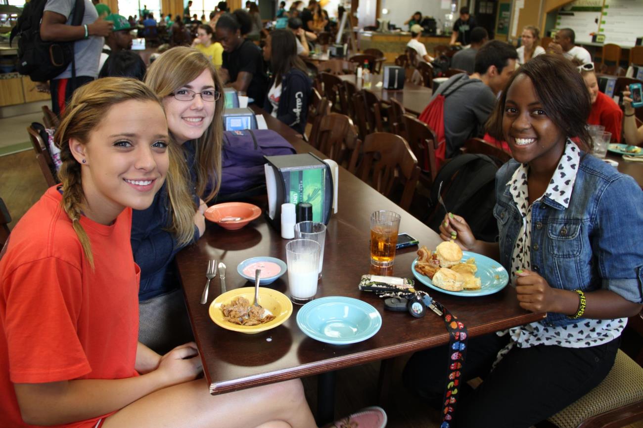 Photo of the inside of Bruce Hall Cafeteria